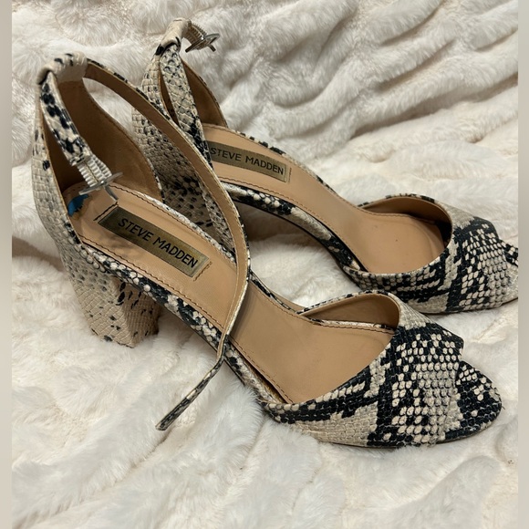 Steve Madden Black and White Snakeskin Ankle Strap Block Heel - Picture 3 of 15